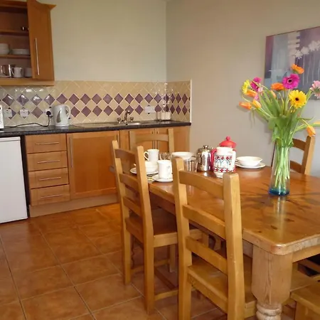 Courtyard 2 Bed *
